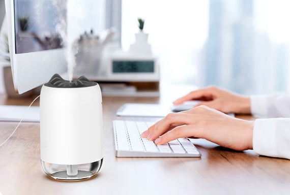 Purifica aerul cu stil - Mini umidificator USB cu atomizare