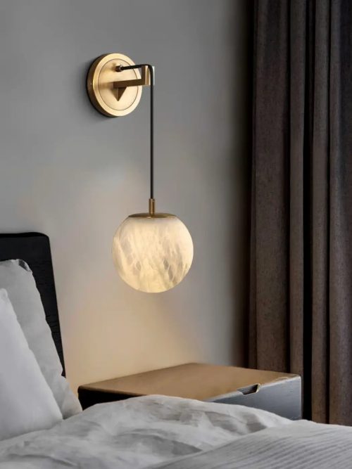 applique-murale-minimaliste-globe-blanc-texture-support-dore-876 Applique Murale | NOURA