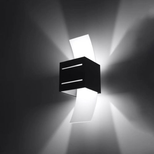 applique-murale-noire-style-geometrique-design-forme-cube-noir-292 Applique Murale | LORATO (Noir)